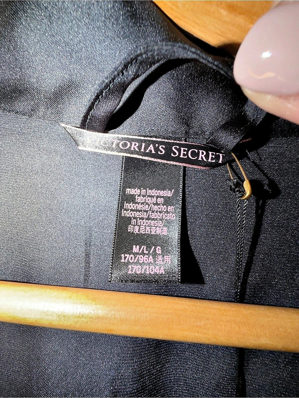 Victoria's Secret Georgette Flounce Robe Black Ruffle Robe M/L NWT - Picture 5 of 5